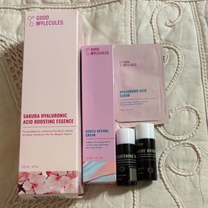 Sakura Hyaluronic Acid Boosting Essence Gentle Retinol Cream Serum and niacinami
